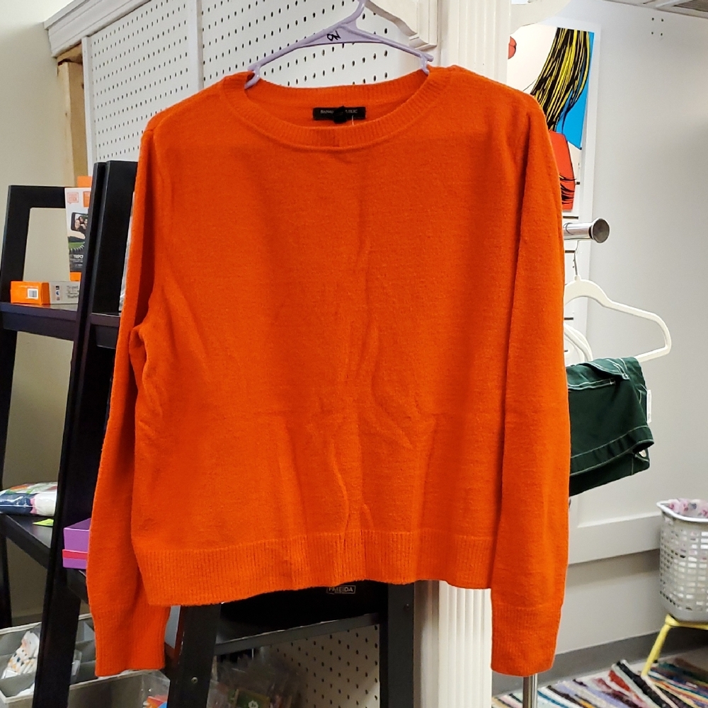 Banana Republic Sweater Size M
